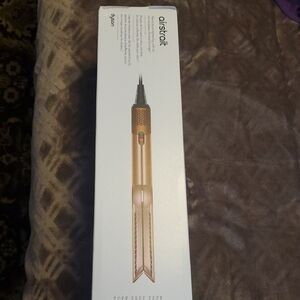 Dyson Airstrait in Gold and Silver